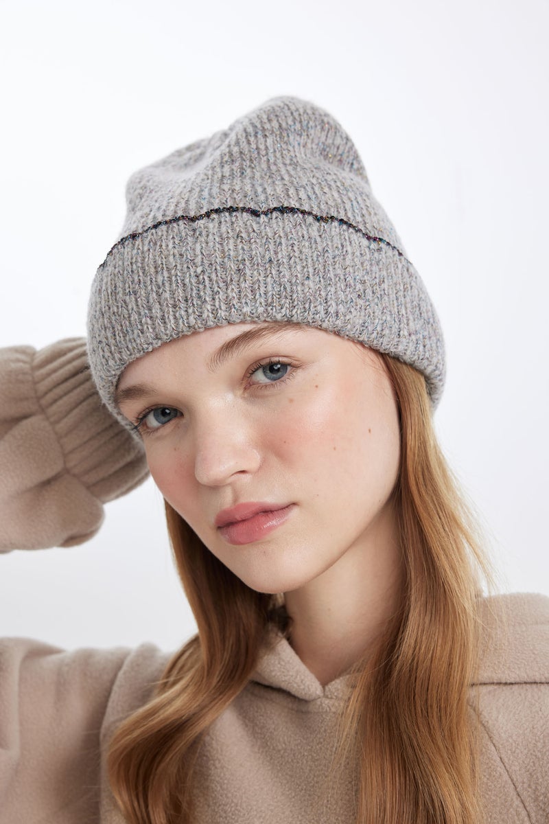 DeFacto Woman Basic Knitted Beanie  - Image 5