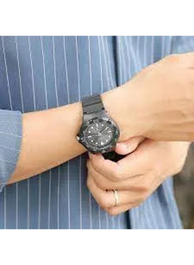 Q&Q - Rubber Analog Watch VR18J011Y - Image 1