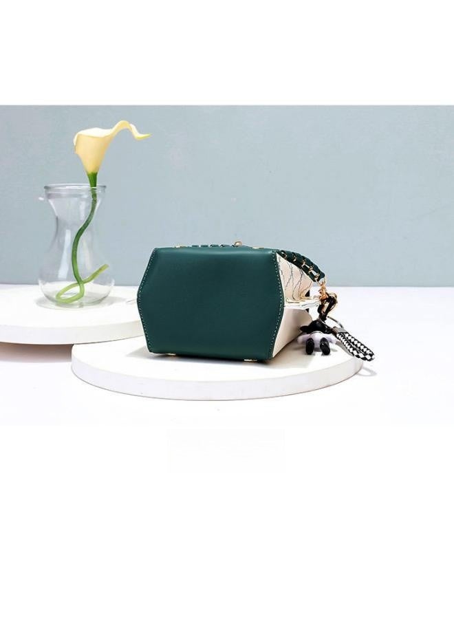 WAOKN Women's Hand Woven Chain Shoulder Bag, Ladies PU Leather and High Quality Hardware Handbag Tote Bags Clutch Bag, Premium Dress Crossbody Bags Sling Bag Side Bag Carry Bag(Green and White) - Image 4