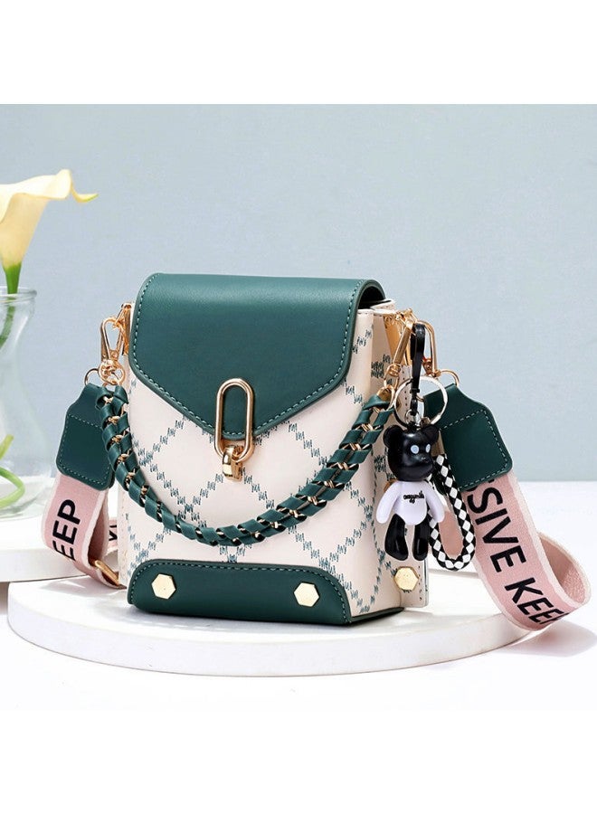 WAOKN Women's Hand Woven Chain Shoulder Bag, Ladies PU Leather and High Quality Hardware Handbag Tote Bags Clutch Bag, Premium Dress Crossbody Bags Sling Bag Side Bag Carry Bag(Green and White) - Image 2