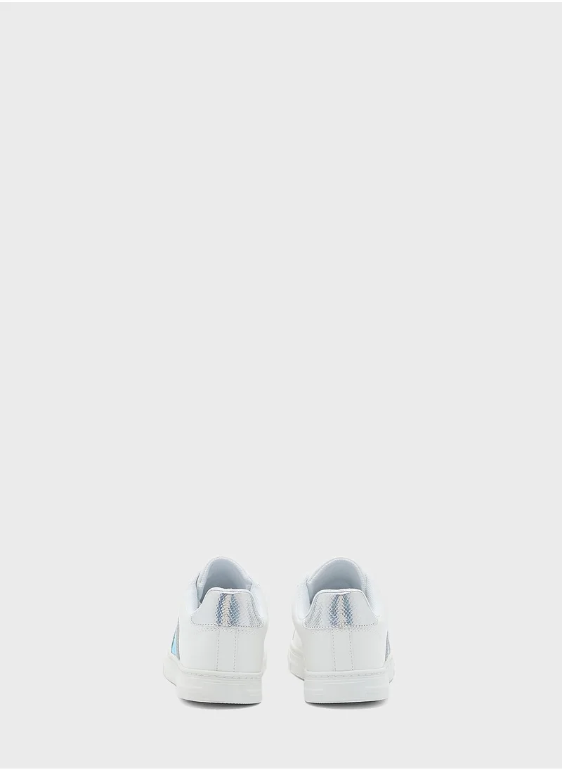 جينجر Side Detail Sneakers