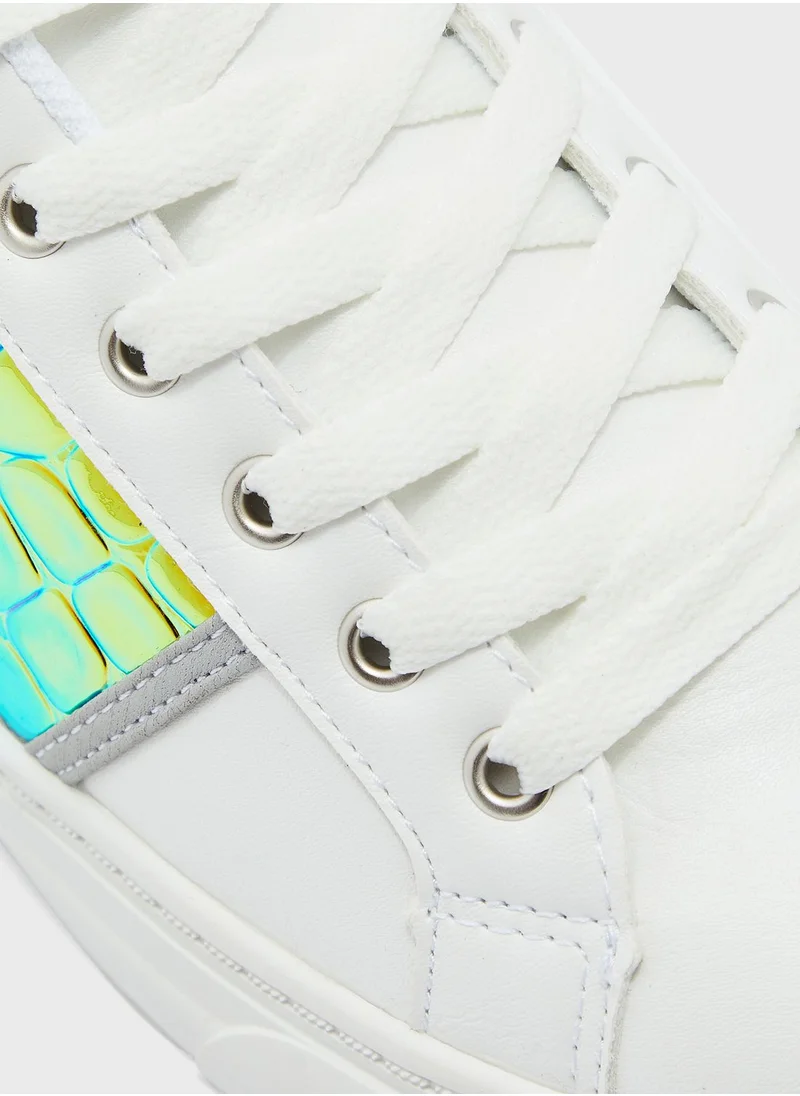 جينجر Side Detail Sneakers
