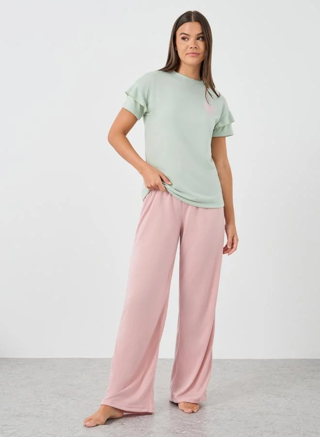 ستايلي Styli Graphic Print Round Neck T-Shirt and Pyjama Set