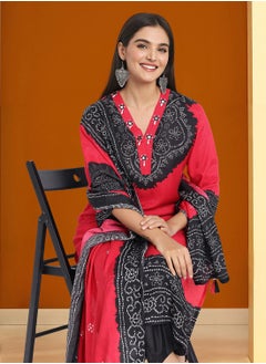 ISHIN Regular Fit Embellished Pattern Round Neck Neck Three-Quarter Sleeve Red Colour Knitted Cotton Kurta Set for Women with Mid-Rise Closure - Elevate Your Fashion Game  - Image 1