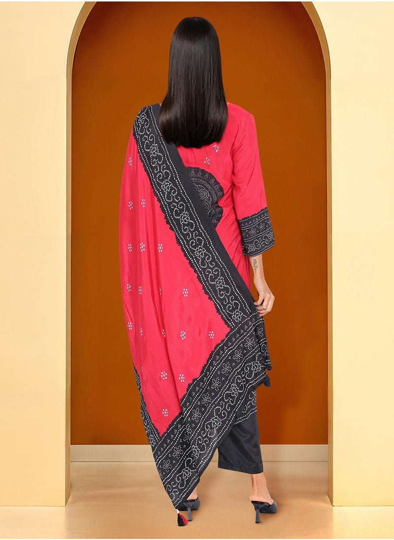 ISHIN - Regular Fit Embellished Pattern Round Neck Neck Three-Quarter Sleeve Red Colour Knitted Cotton Kurta Set for Women with Mid-Rise Closure - Elevate Your Fashion Game - Image 1