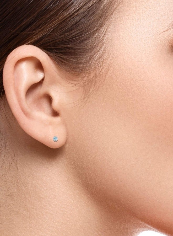 مورجان آند بايدج طقم مجوهرات نسائي من مورغان آند بيج، مصنوع من الفضة الإسترليني عيار 925 المطلية بالروديوم، مرصع بحجر التوباز الأزرق السويسري والياقوت الأبيض الصناعي، يتضمن أقراطًا وقلادة مرصعة بحجر التوباز الأزرق السويسري وحجر الياقوت الأبيض الصناعي، مع خيارات متعددة من الأحجار الكريمة. - Image 2