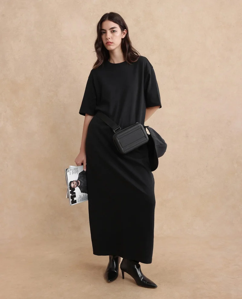 Rareism Women's Round Neck Solid Knit Dress