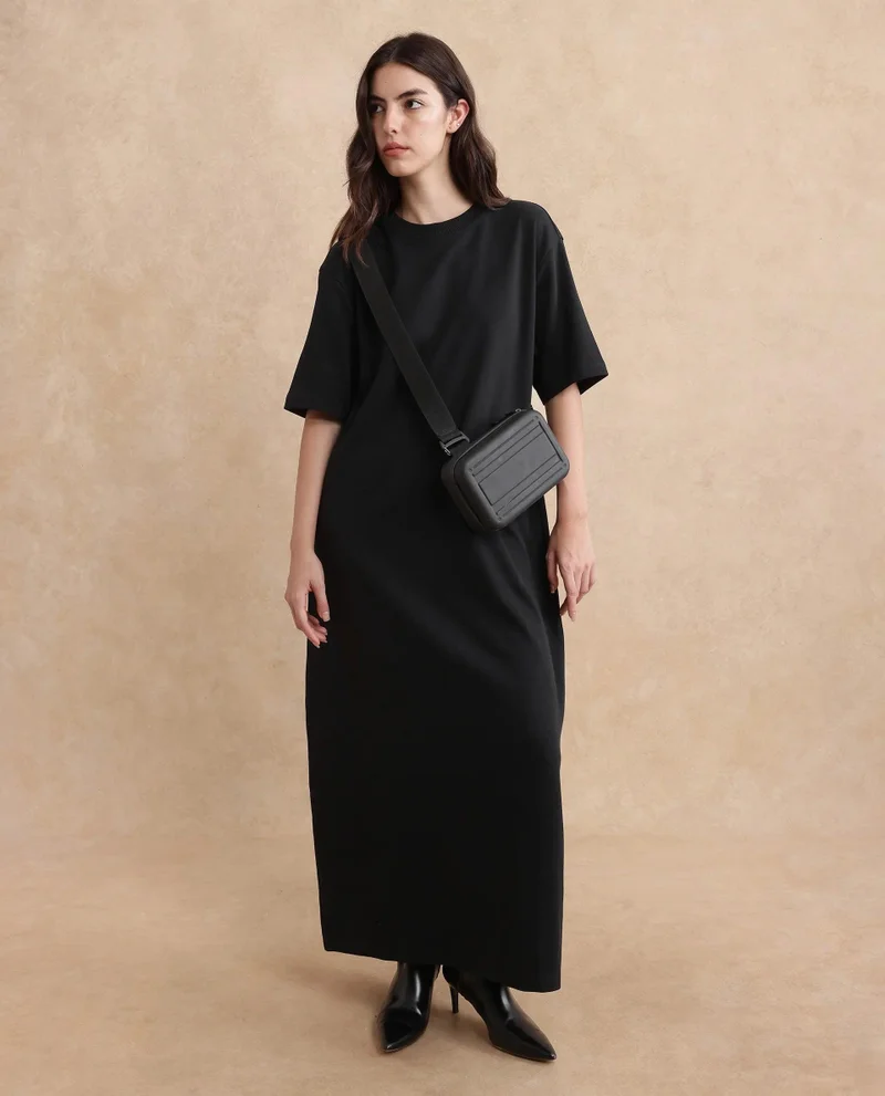 Rareism Women's Round Neck Solid Knit Dress