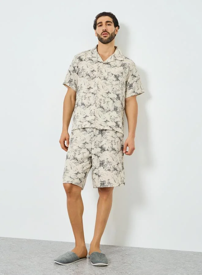 Men Printed Buttoned Shirt and Shorts Pyjama Set