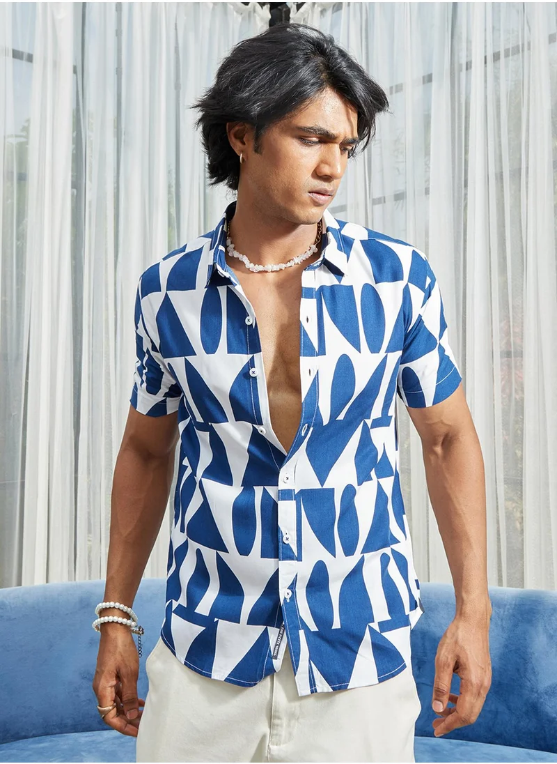 Campus Sutra Campus Sutra Men's White & Indigo Blue Geometric Block Shirt For Casual Wear | Spread Collar | Short Sleeve | Button Closure | Heavy Rayon Shirt Crafted With Comfort Fit For Everyday Wear