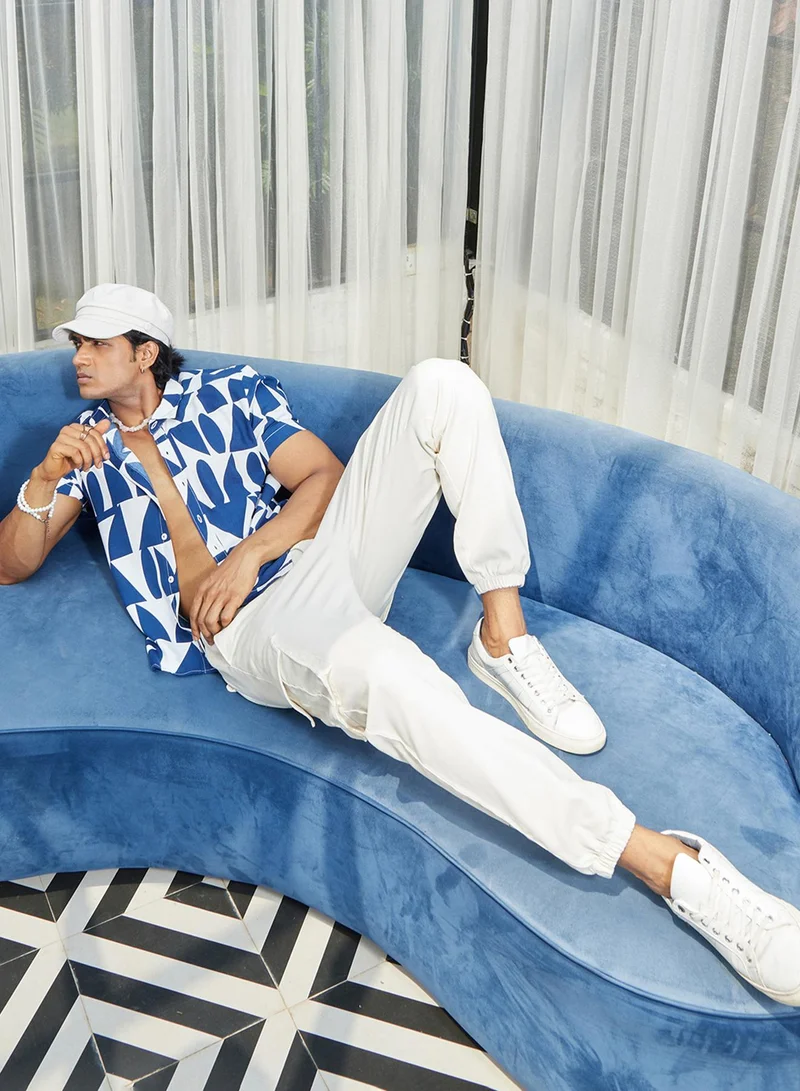 Campus Sutra Campus Sutra Men's White & Indigo Blue Geometric Block Shirt For Casual Wear | Spread Collar | Short Sleeve | Button Closure | Heavy Rayon Shirt Crafted With Comfort Fit For Everyday Wear