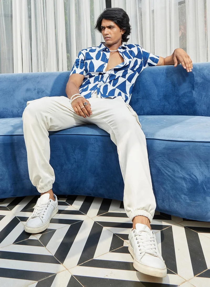 Campus Sutra Campus Sutra Men's White & Indigo Blue Geometric Block Shirt For Casual Wear | Spread Collar | Short Sleeve | Button Closure | Heavy Rayon Shirt Crafted With Comfort Fit For Everyday Wear