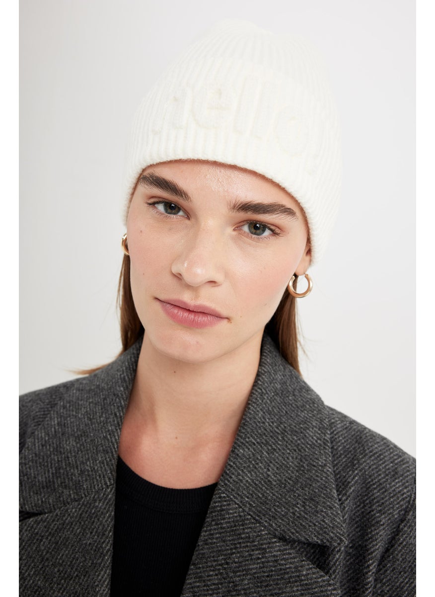DeFacto - Woman Slogan Printed Knitted Beanie - Image 1