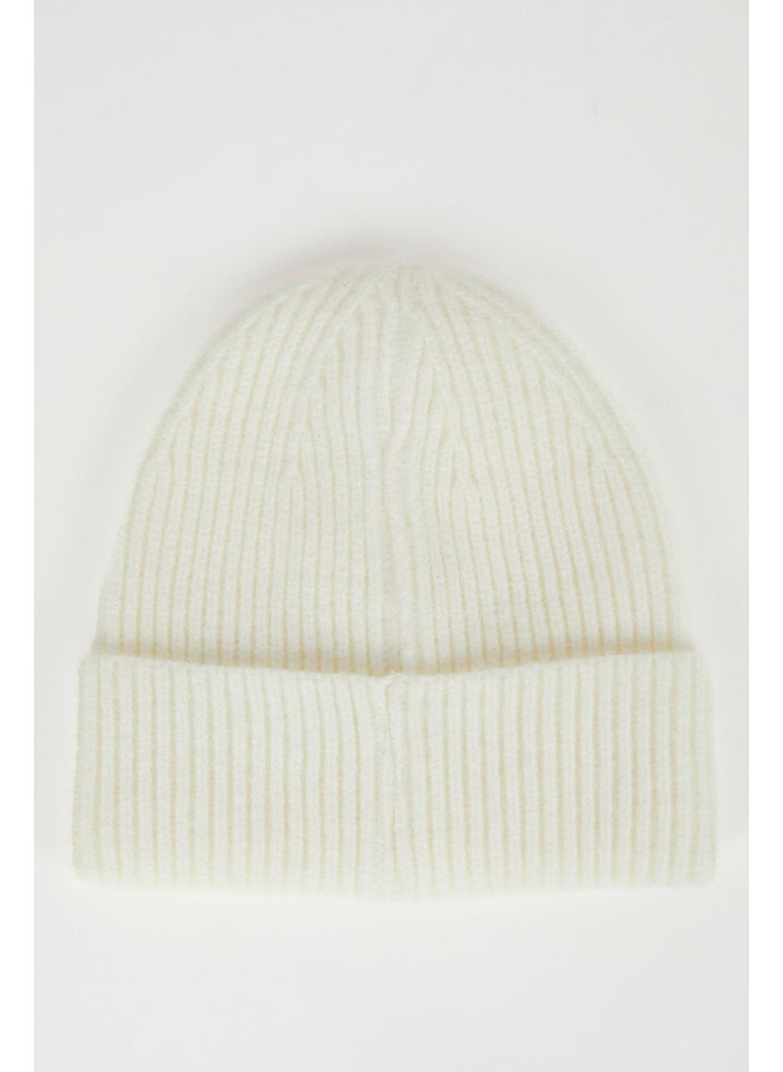 DeFacto - Woman Slogan Printed Knitted Beanie - Image 1