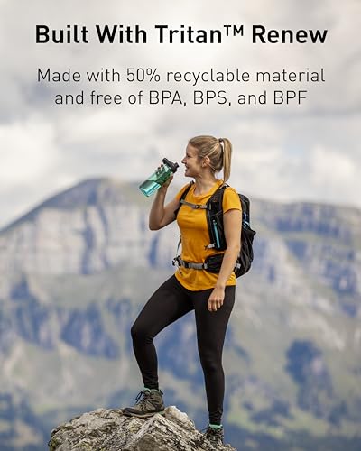 CamelBak Chute Mag BPA Free Water Bottle with Tritan Renew - Magnetic Cap Stows While Drinking, 32oz, Charcoal - Image 3