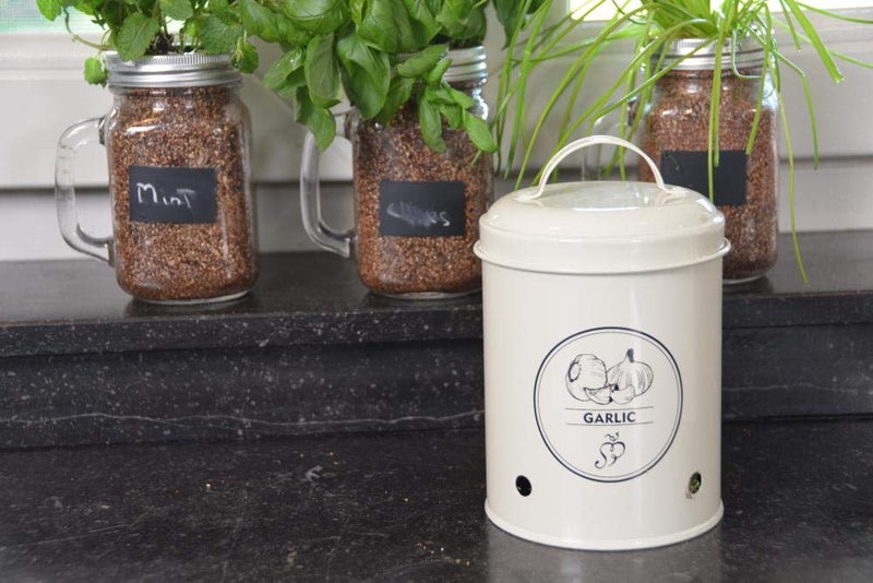Esschert Design Garlic Storage Tin, Metal - Image 3