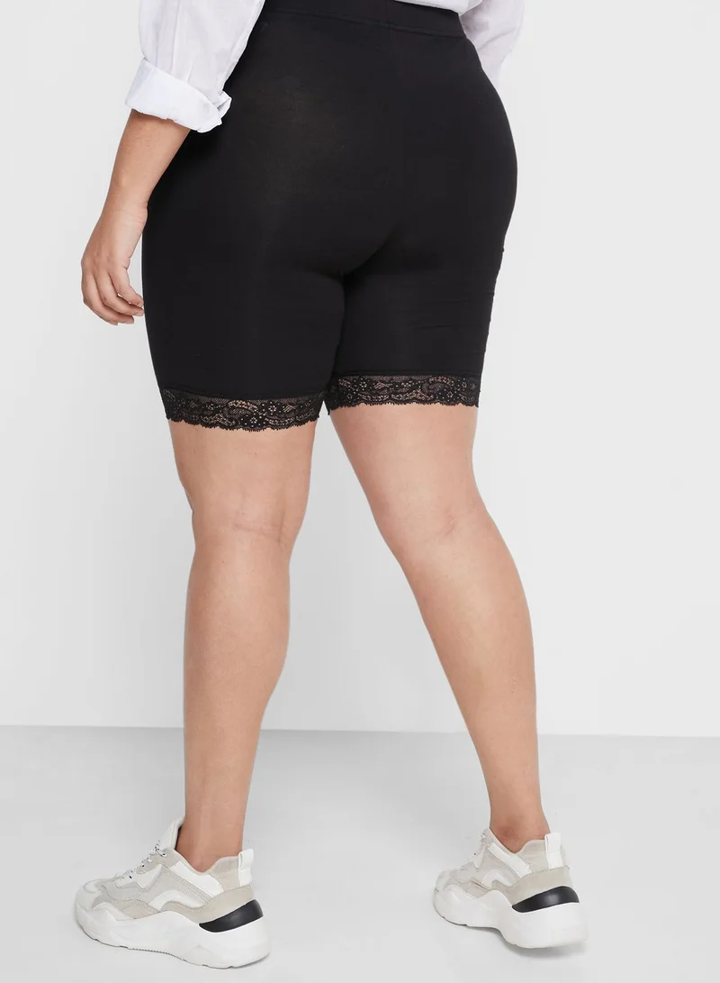 Vero Moda Curve Lace Trim Cycling Shorts
