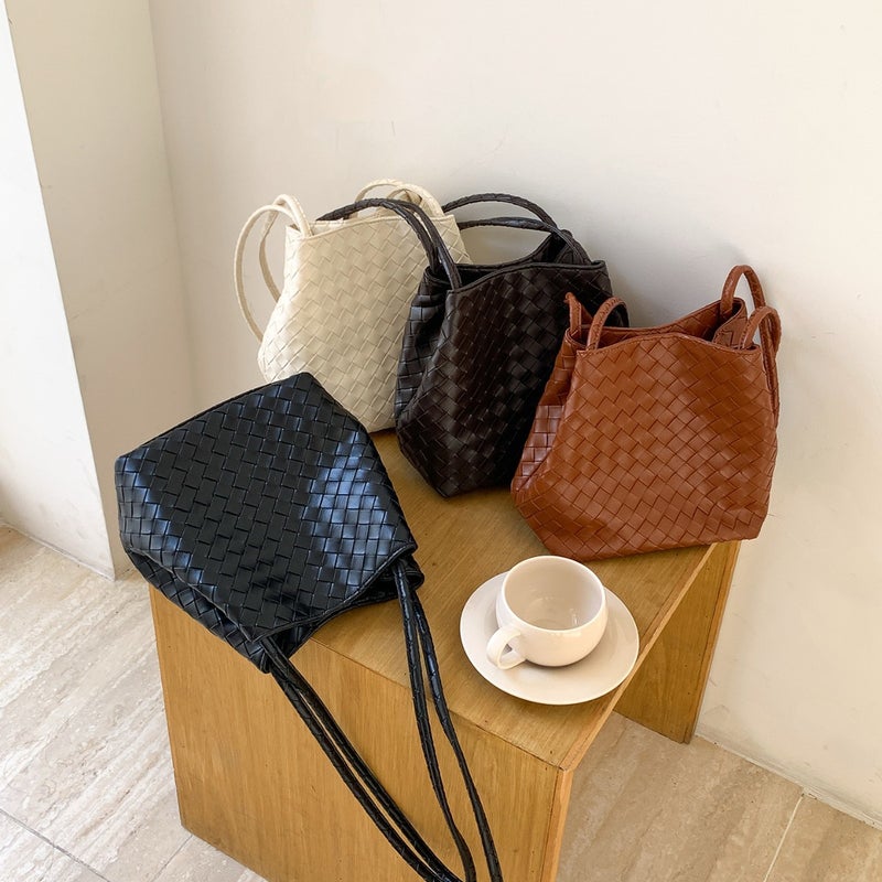 Retro Woven Bucket Bag for Women - Image 1