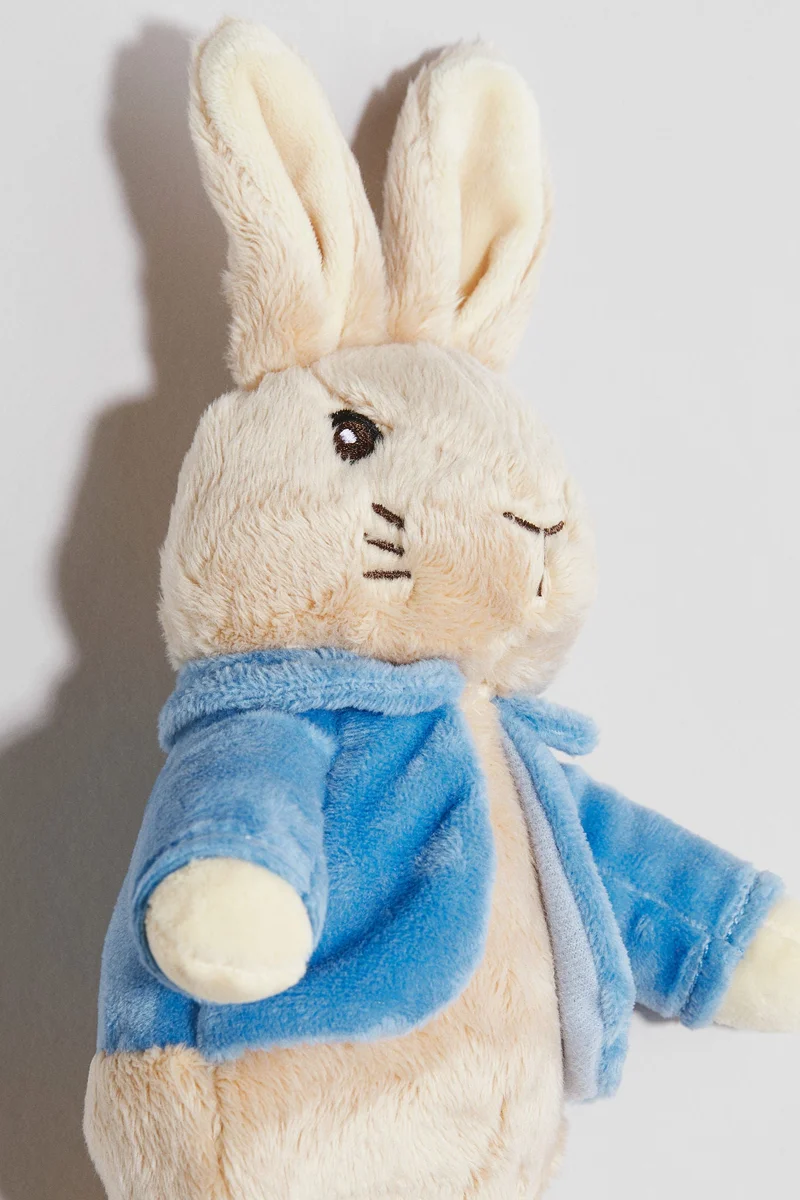 اتش اند ام دمية ناعمة