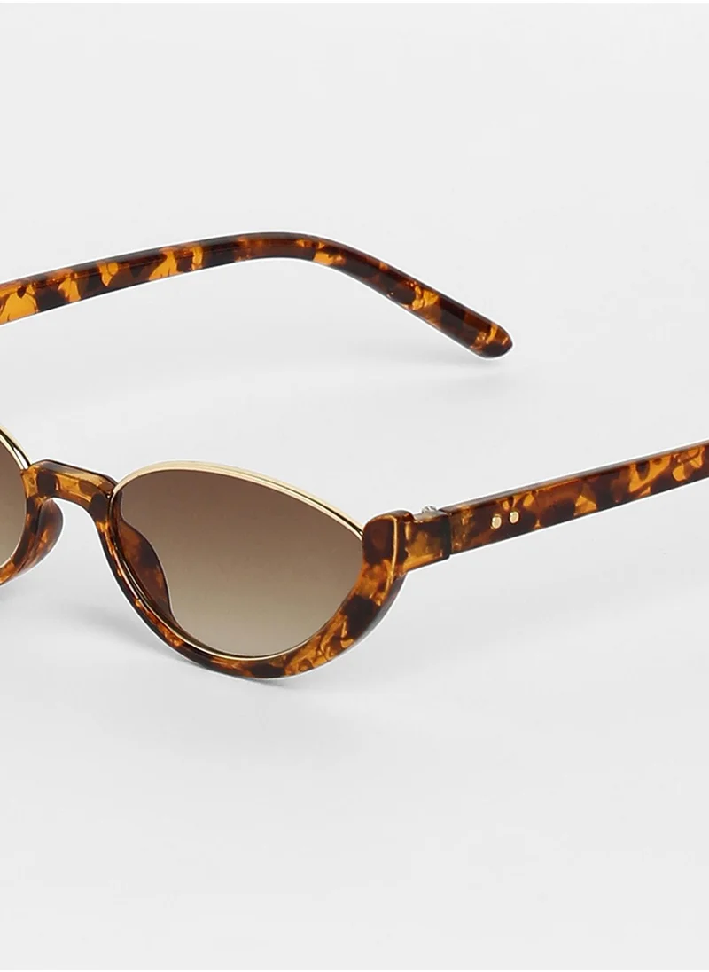 صوص هاوت The Block Full Rim Cateye Sunglasses