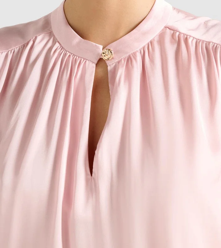 forever new  KOURTNEY Solid Sleeveless Top for Women | Best Price UAE
