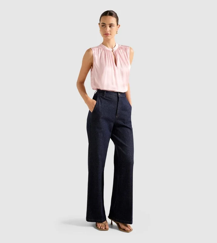 forever new  KOURTNEY Solid Sleeveless Top for Women | Best Price UAE