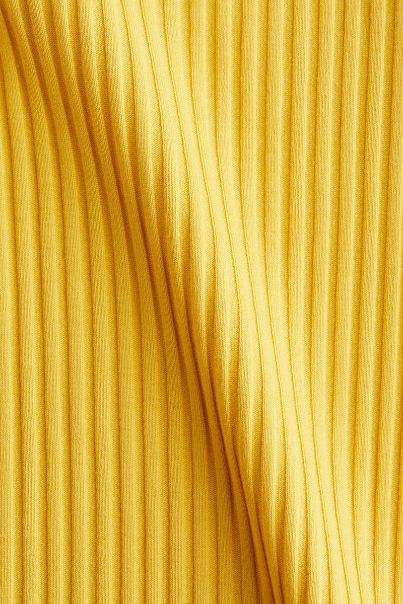 اتش اند ام بلوزة بياقة مرنة