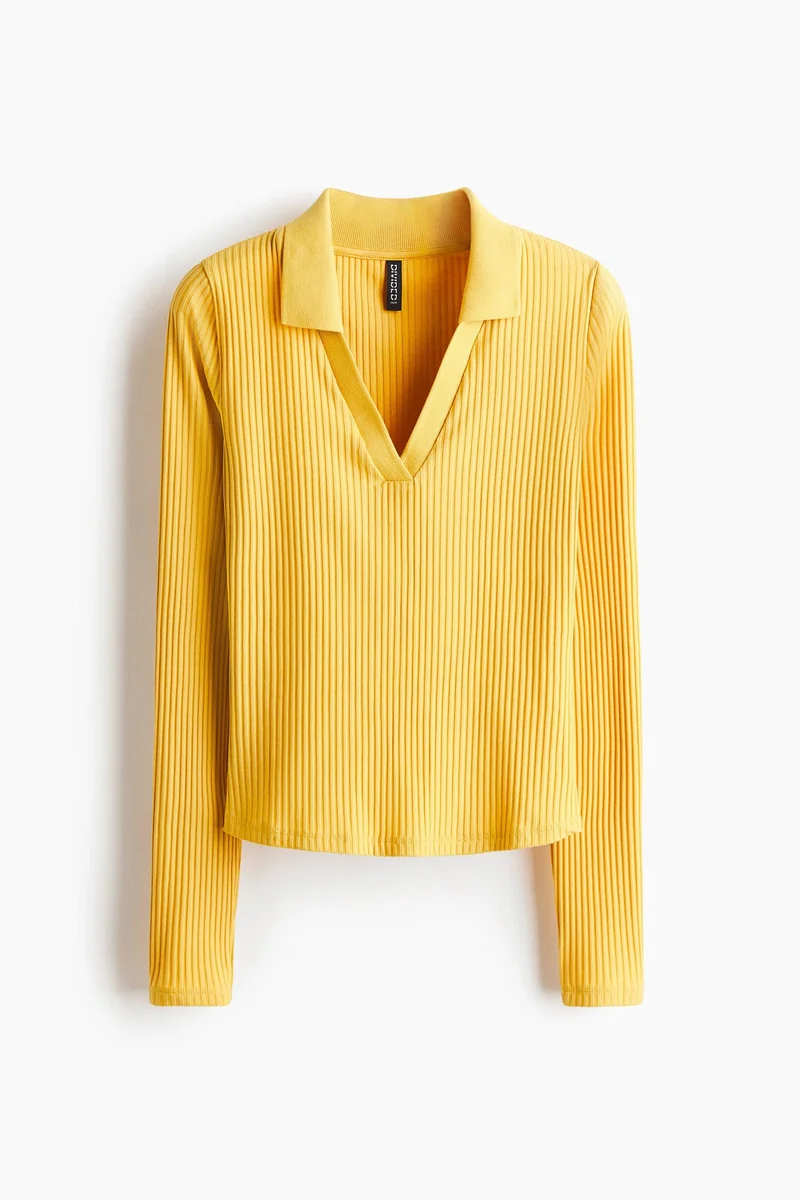 اتش اند ام بلوزة بياقة مرنة