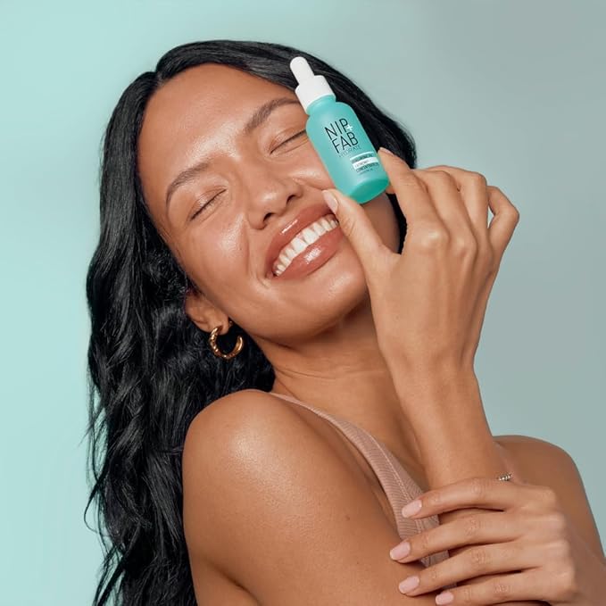 NIP+FAB Nip Fab Hyaluronic Acid Fix Extreme 4 2 Concentrate Daily Concentrated Drops for Face Quick Drying Serum for Hydration Dewy Visibly Plumped Skin - Image 4
