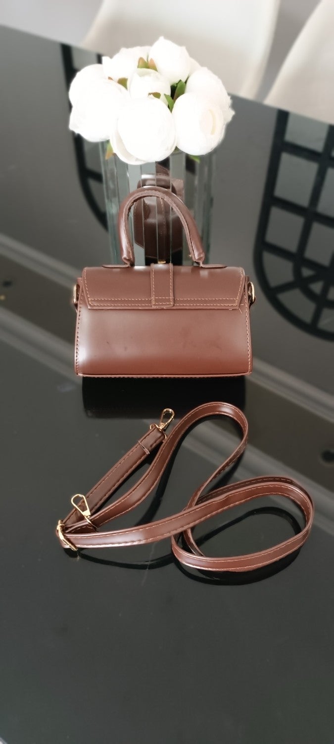 NahitaTyana Women's Handbag, Shoulder Bag and Crossbody Bag, Matt, with Strap - Image 2