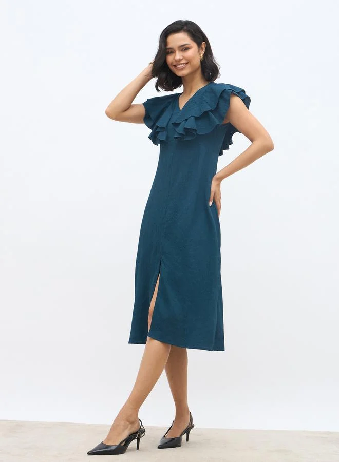 Styli Styli Solid Ruffled Detail V-Neck A-Line Midi Dress
