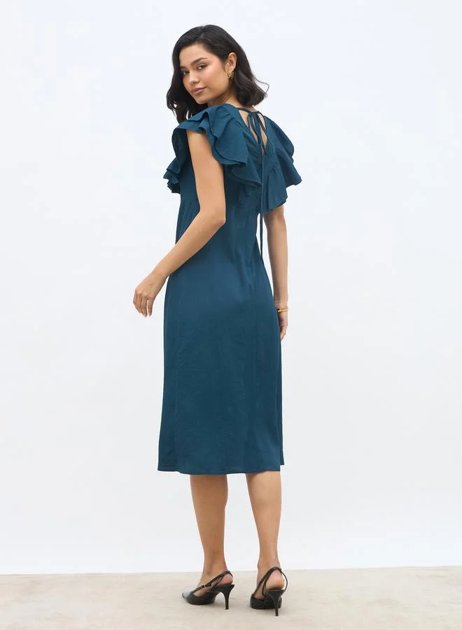 Styli Styli Solid Ruffled Detail V-Neck A-Line Midi Dress
