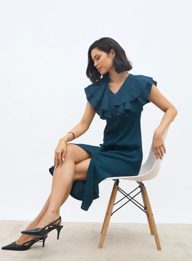 Styli Styli Solid Ruffled Detail V-Neck A-Line Midi Dress
