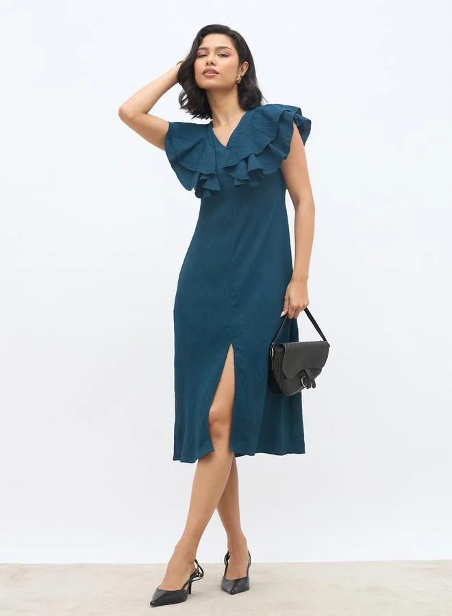 Styli Styli Solid Ruffled Detail V-Neck A-Line Midi Dress