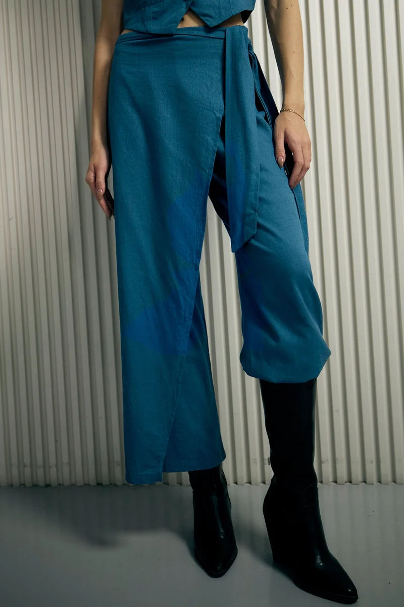 فيرجيو Solid Linen Blue Overlap Wrap Pant for Women