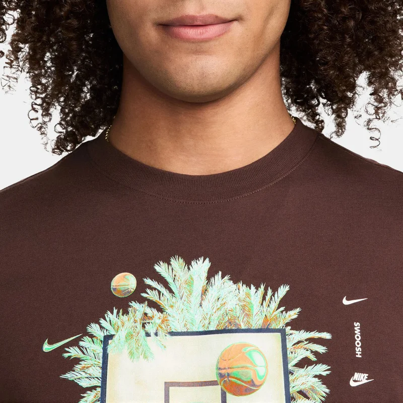 Nike Men's Graphic T-Shirt