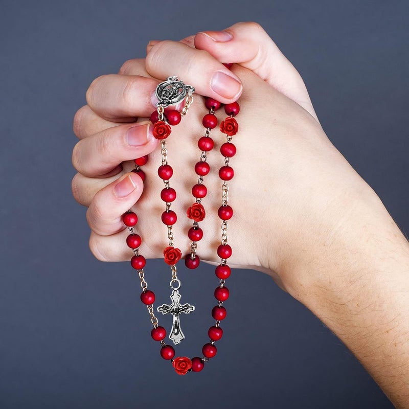 Sureio 140 قطعة من مستلزمات صنع المسبحة خرز مزخرف على شكل وردة طقم خرز زهور مركز صليب ميدالية صليب فضية تمثال يسوع مريم لتعليق الأساور والقلائد باللون الأحمر - Image 5