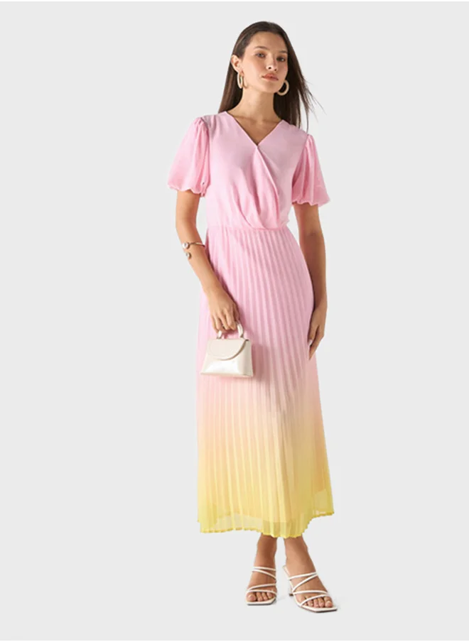 Iconic V-Neck Balloon Sleeve Dress