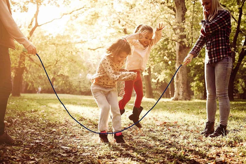 AUMCDIK 16 FT Long Jump Rope for Kids, Adjustable Double Dutch Skipping Rope with Wooden Handle, Multiplayer Team Jumping Rope for Outdoor Fun, School Sport, Party Game, Birthday Gift - Image 5