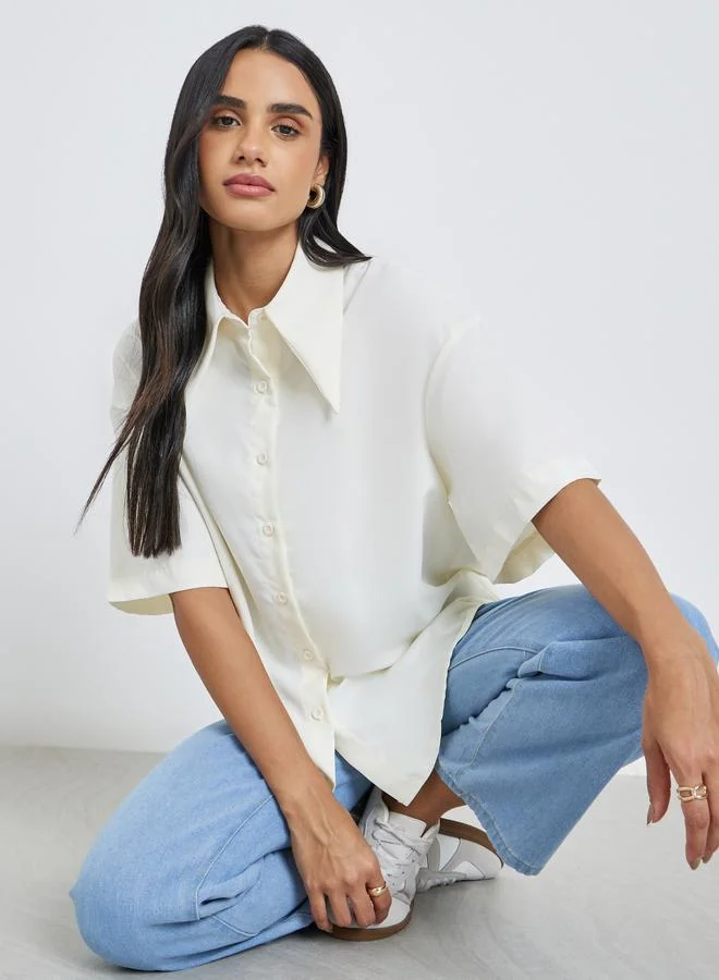 Styli Styli Solid Buttoned Spread Collar Shirt