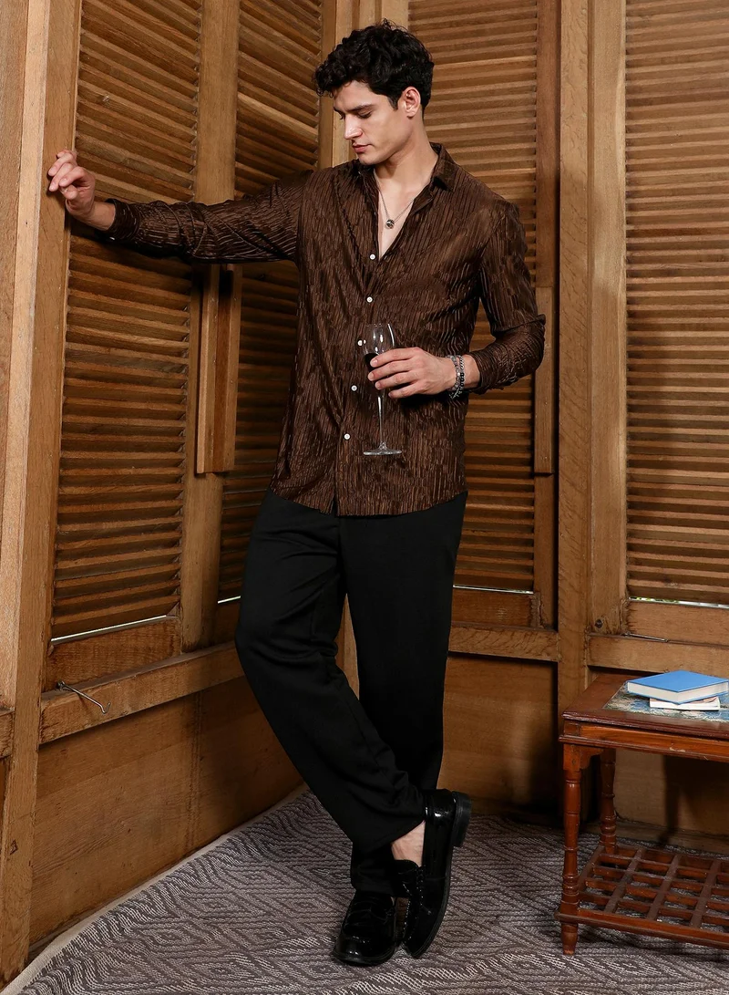 Campus Sutra Campus Sutra Men's Chocolate Brown Ruche-Pleated Shirt For Casual Wear | Spread Collar | Long Cuffed Sleeves | Button Closure | Shirt Crafted With Comfort Fit For Everyday Wear