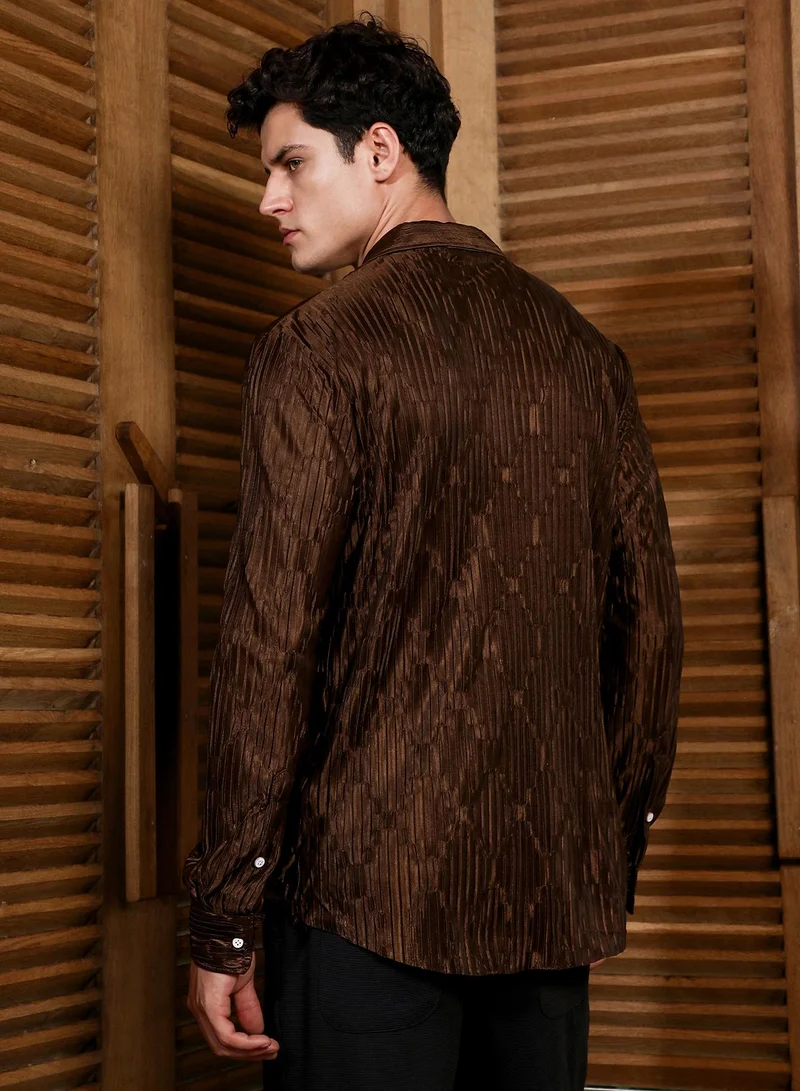 Campus Sutra Campus Sutra Men's Chocolate Brown Ruche-Pleated Shirt For Casual Wear | Spread Collar | Long Cuffed Sleeves | Button Closure | Shirt Crafted With Comfort Fit For Everyday Wear