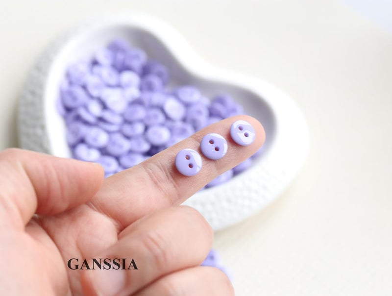 GANSSIA 500 قطعة أزرار ريزين صغيرة بحجم 9 مم (11/32 بوصة) لخيارات الخياطة 2 ثقوب أزرار باللون الأرجواني للحرف اليدوية DIY - Image 2