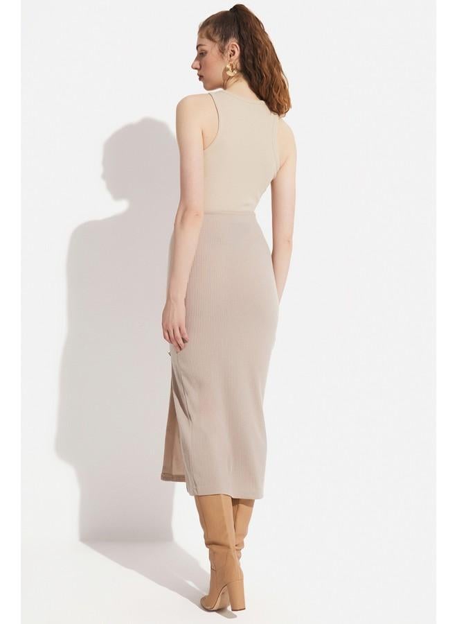 جون جيبة صوف بيج بتفاصيل أزرار يونيو - Image 2