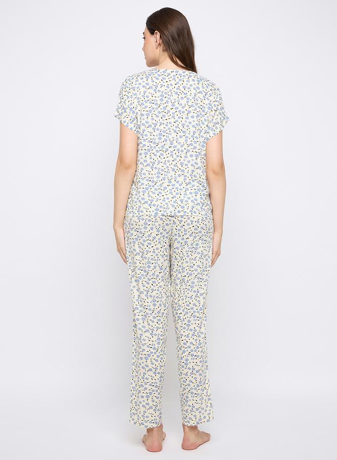 Clovia Clovia Printed Round Neck Top and Pyjama Set  - Image 4