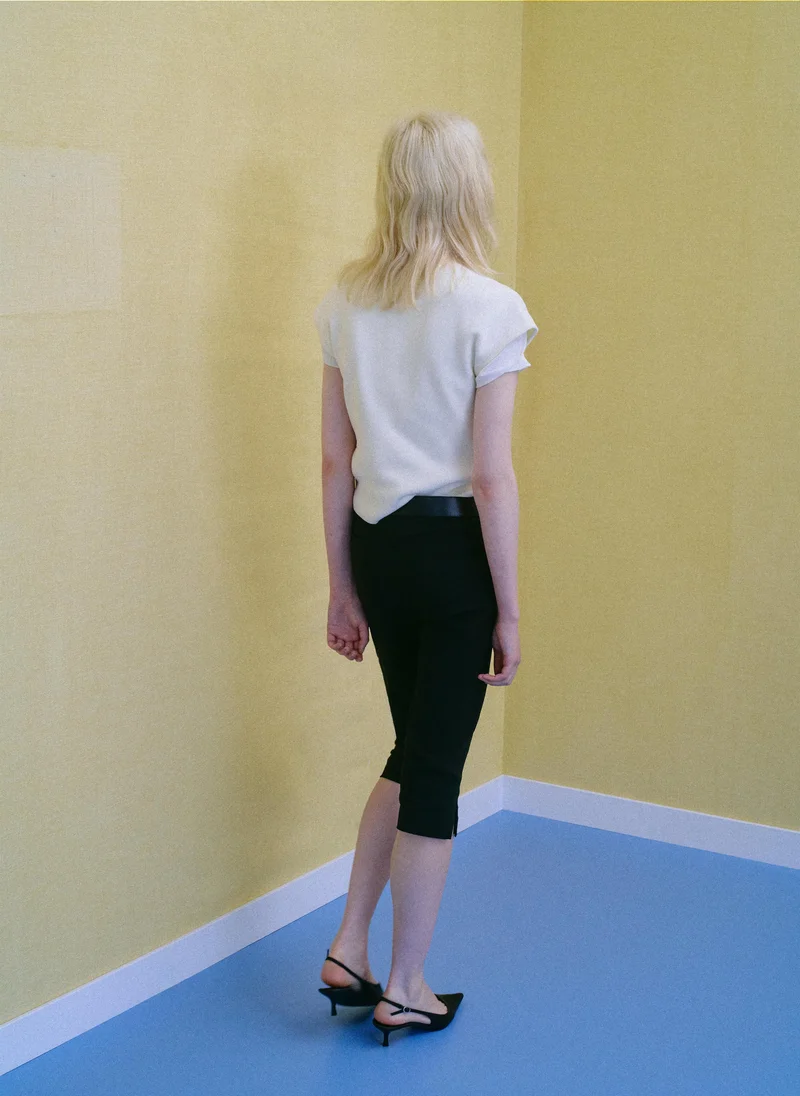 مانجو Short-Sleeve Funnel Neck Jumper