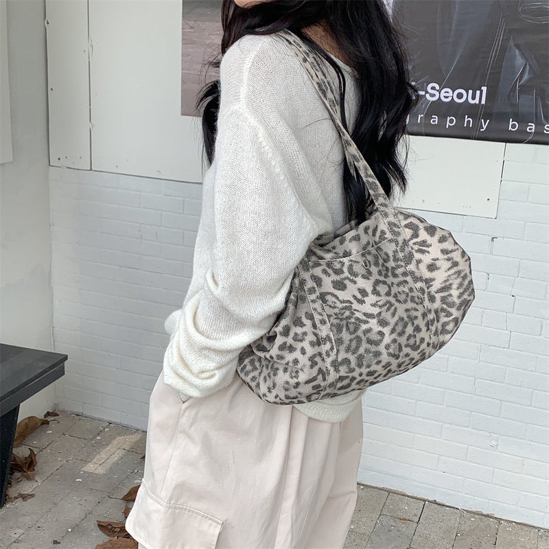 Leopard Print Shoulder Bag for Women - Image 3