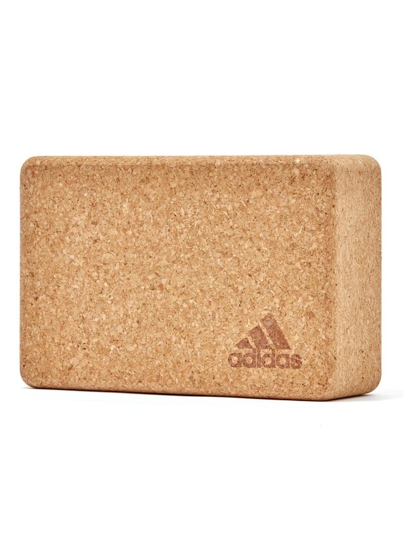 adidas كتلة اليوجا الفلينية - صديقة للبيئة، متينة ومضادة للانزلاق، لتحقيق الاستقرار وممارسة المحاذاة - Image 1