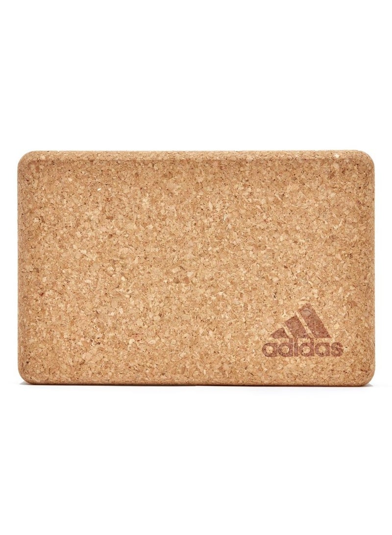 adidas كتلة اليوجا الفلينية - صديقة للبيئة، متينة ومضادة للانزلاق، لتحقيق الاستقرار وممارسة المحاذاة - Image 2
