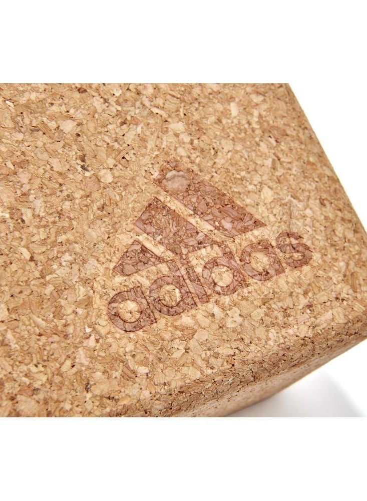 adidas كتلة اليوجا الفلينية - صديقة للبيئة، متينة ومضادة للانزلاق، لتحقيق الاستقرار وممارسة المحاذاة - Image 4